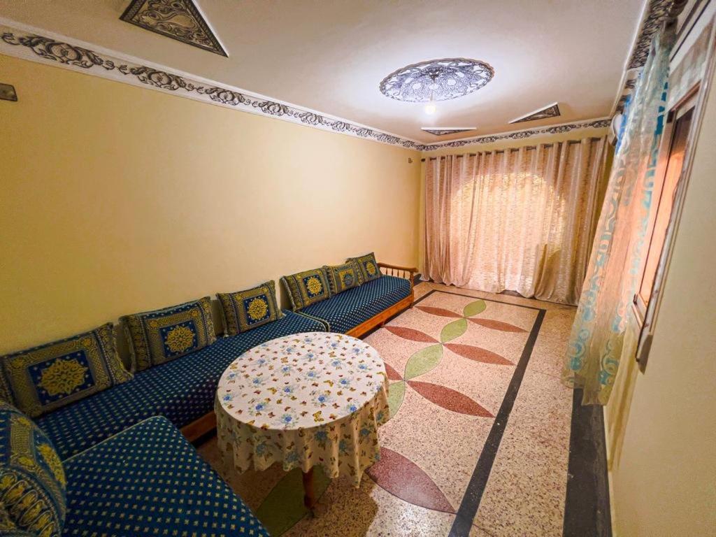Dar Haut De Gamme Et A Un Prix Imaginaire Hostcom For Families Only وجدة المظهر الخارجي الصورة